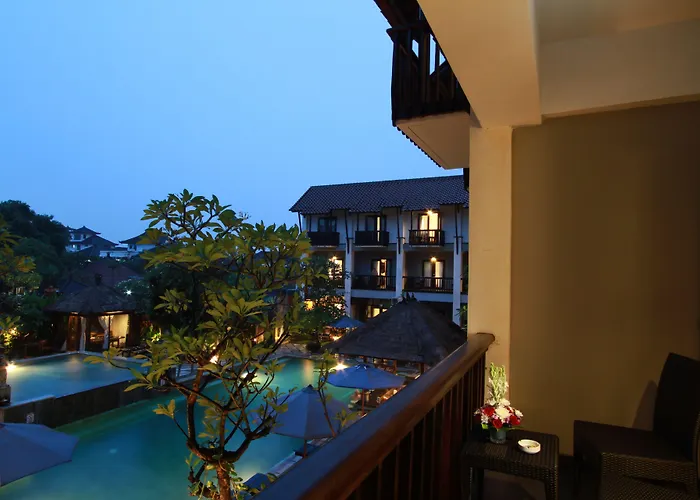 The Lokha & Hotel Legian (Bali)