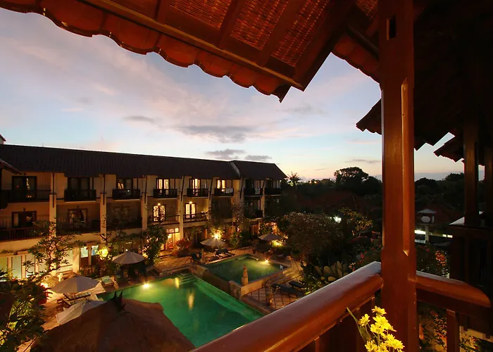The Lokha & Hotel Legian (Bali)