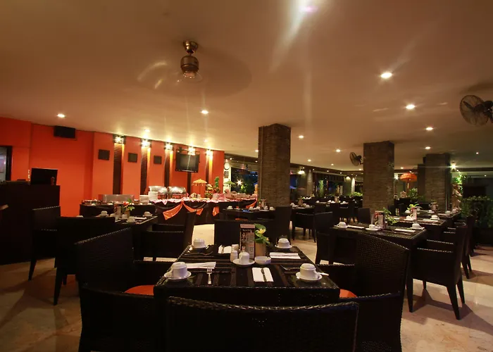 Hotel The Lokha & 3*