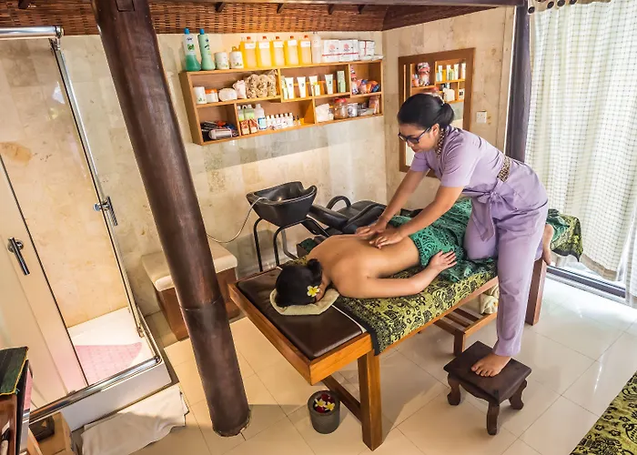 The Lokha & 3* Legian (Bali)