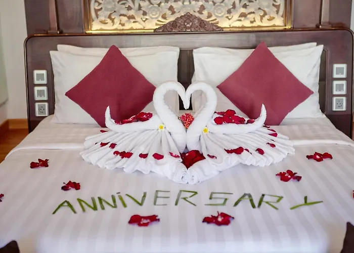 The Lokha & 3* Legian (Bali)