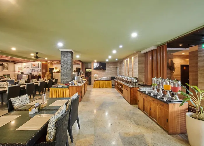 The Lokha & Hotel Legian (Bali)